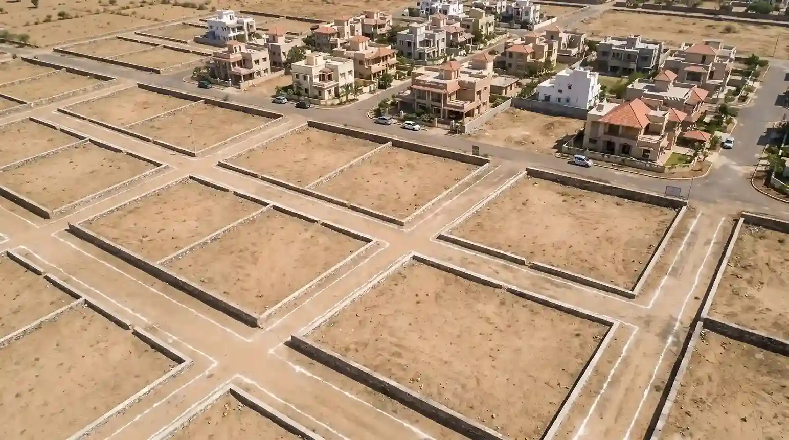 Location advantage of Kapuluppada plots