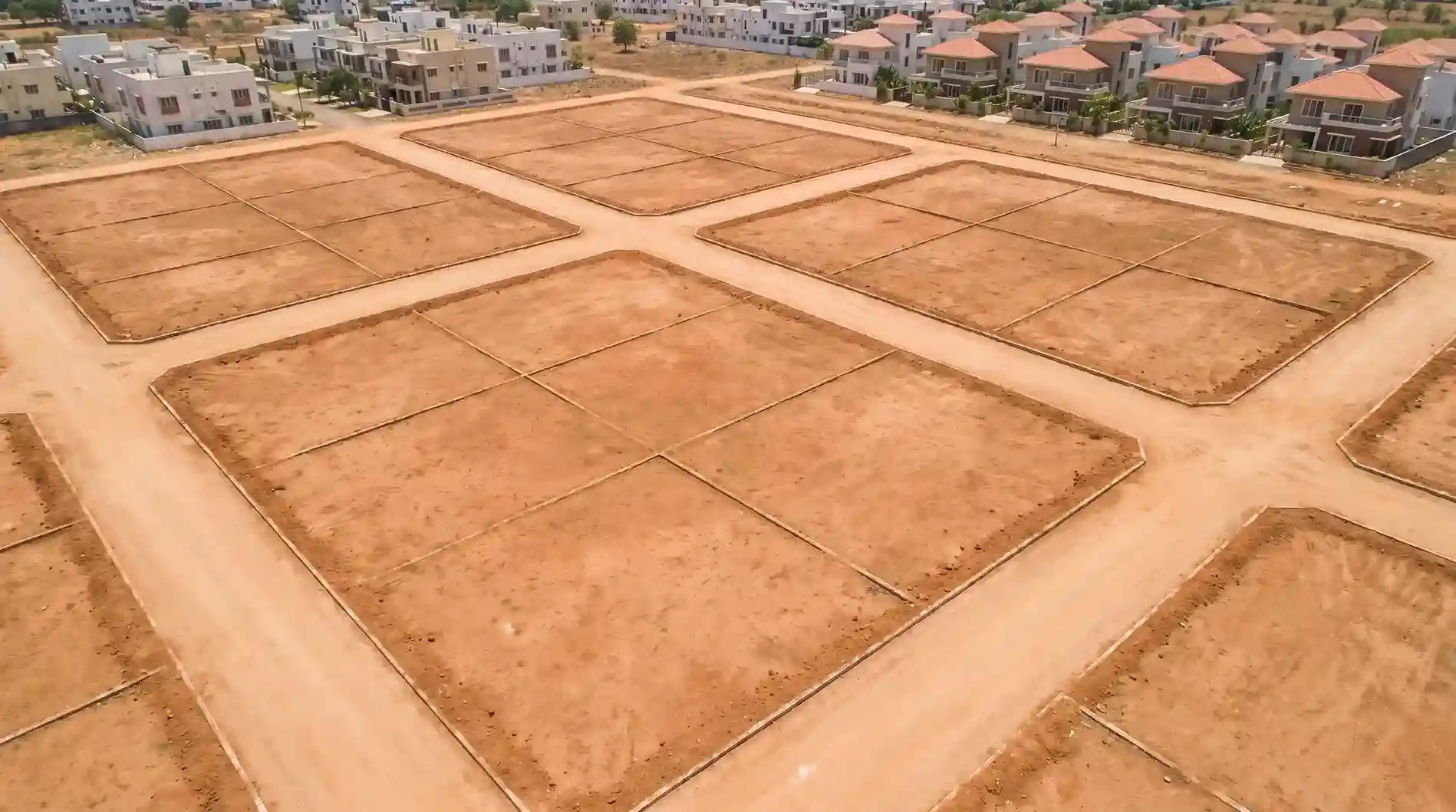 Growth and investment in Pendurthi plots