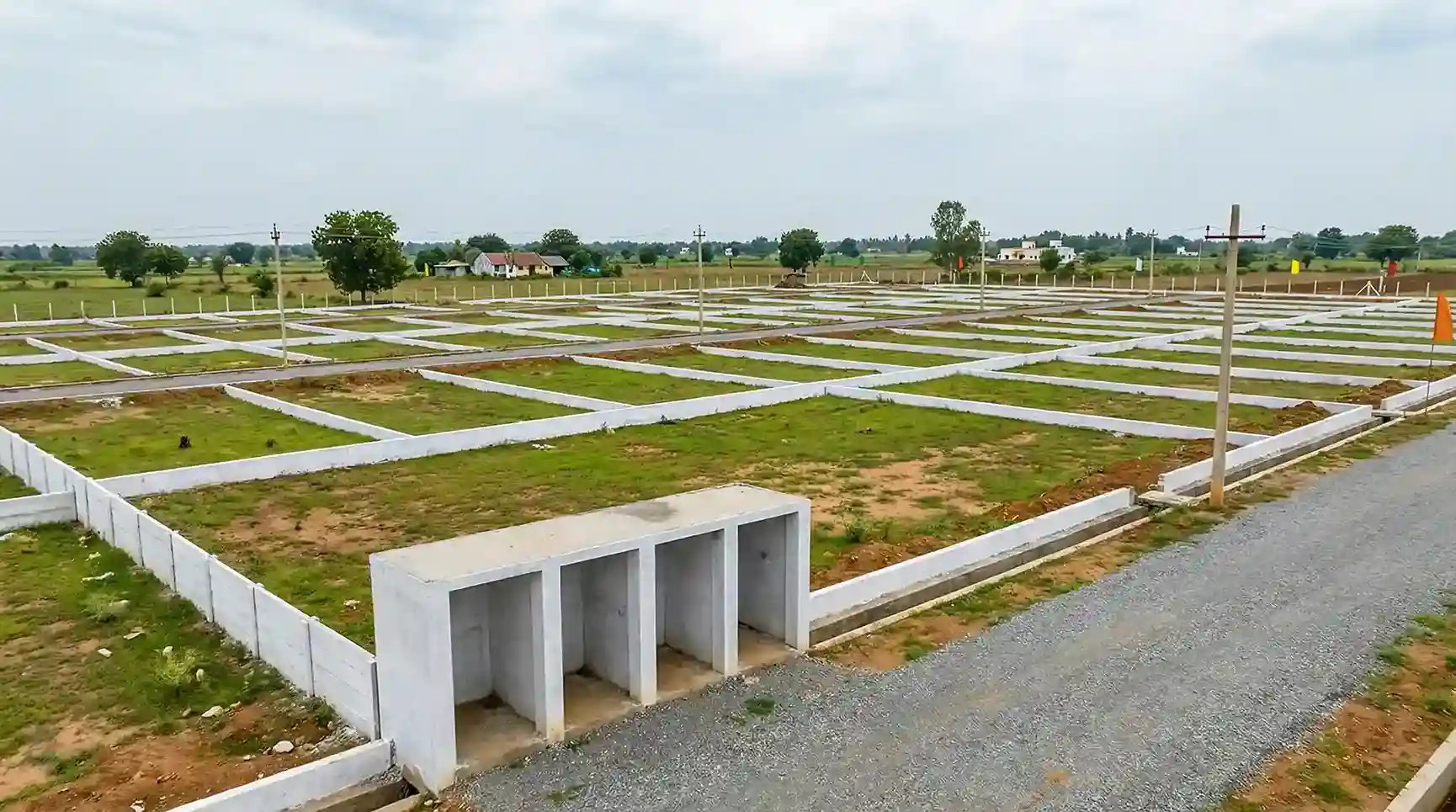 VMRDA approved villa plots in Sabbavaram with modern infrastructure and road network